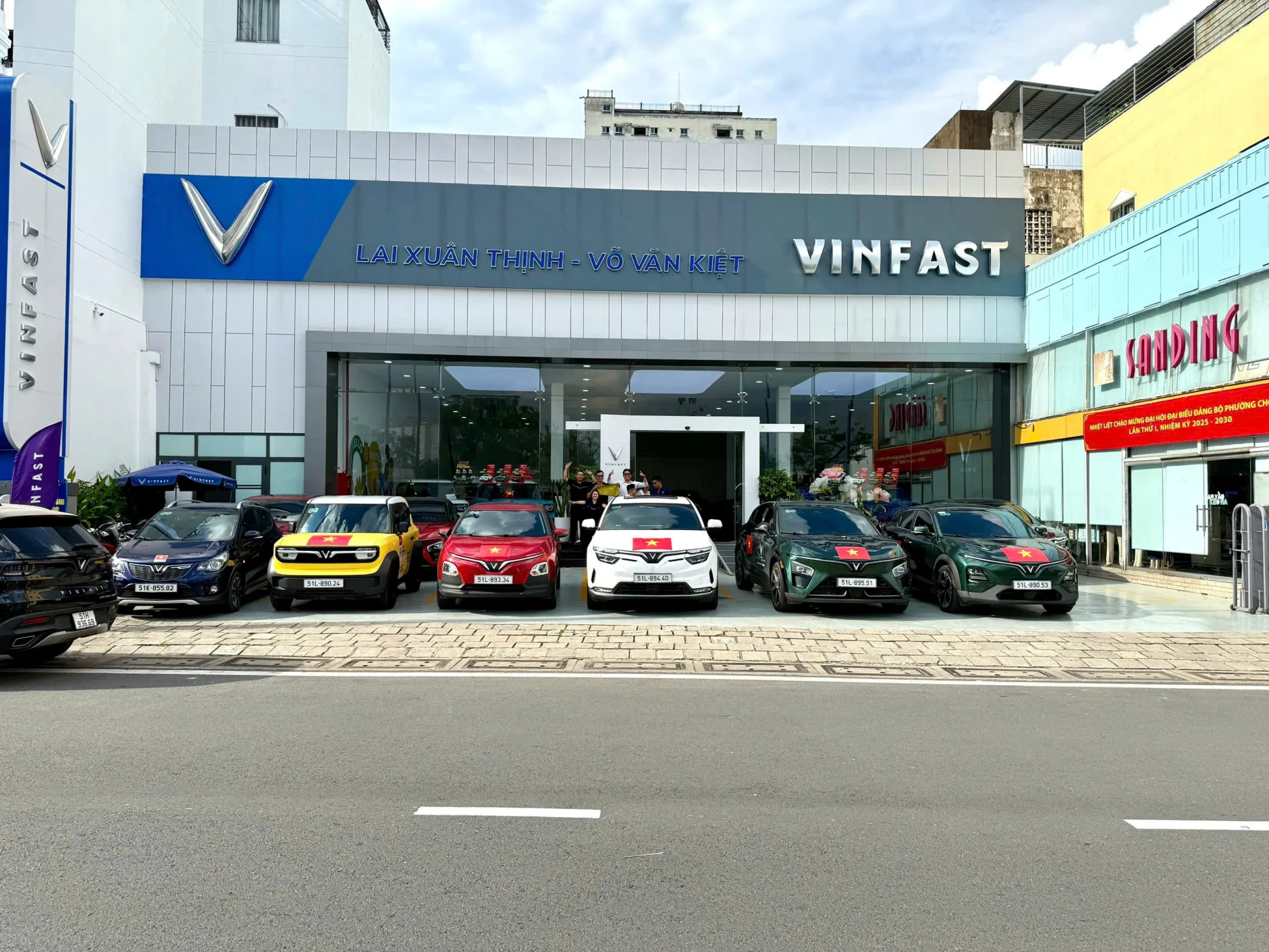 vinhxdcom vf lai xuan thinh 1 Giới Thiệu
